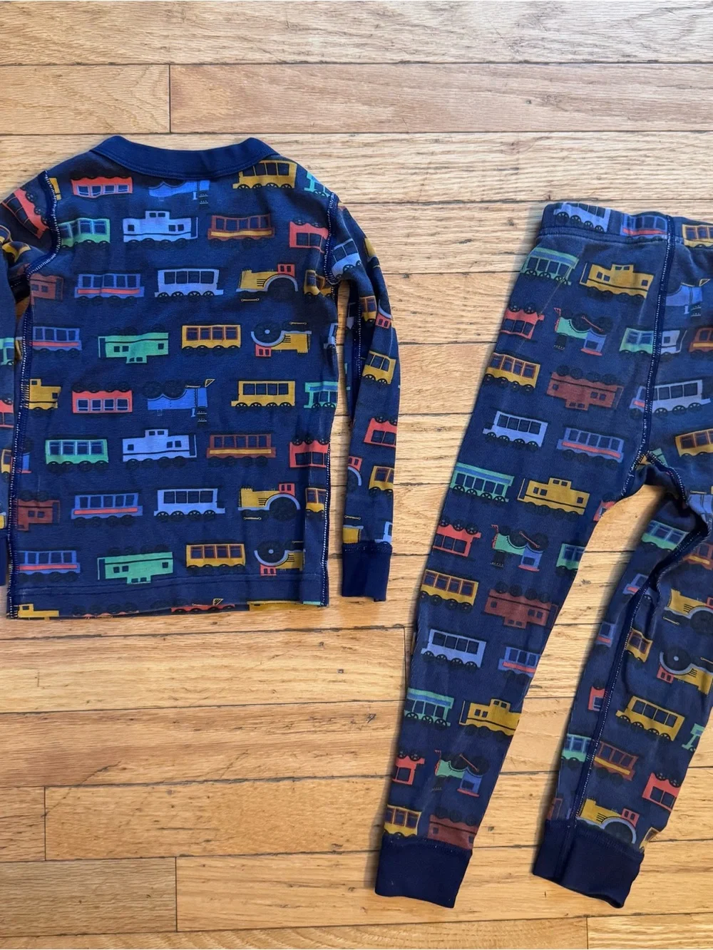 Hanna Andersson Navy Train Print Pajama Set Long sleeve Pants 100cm 4